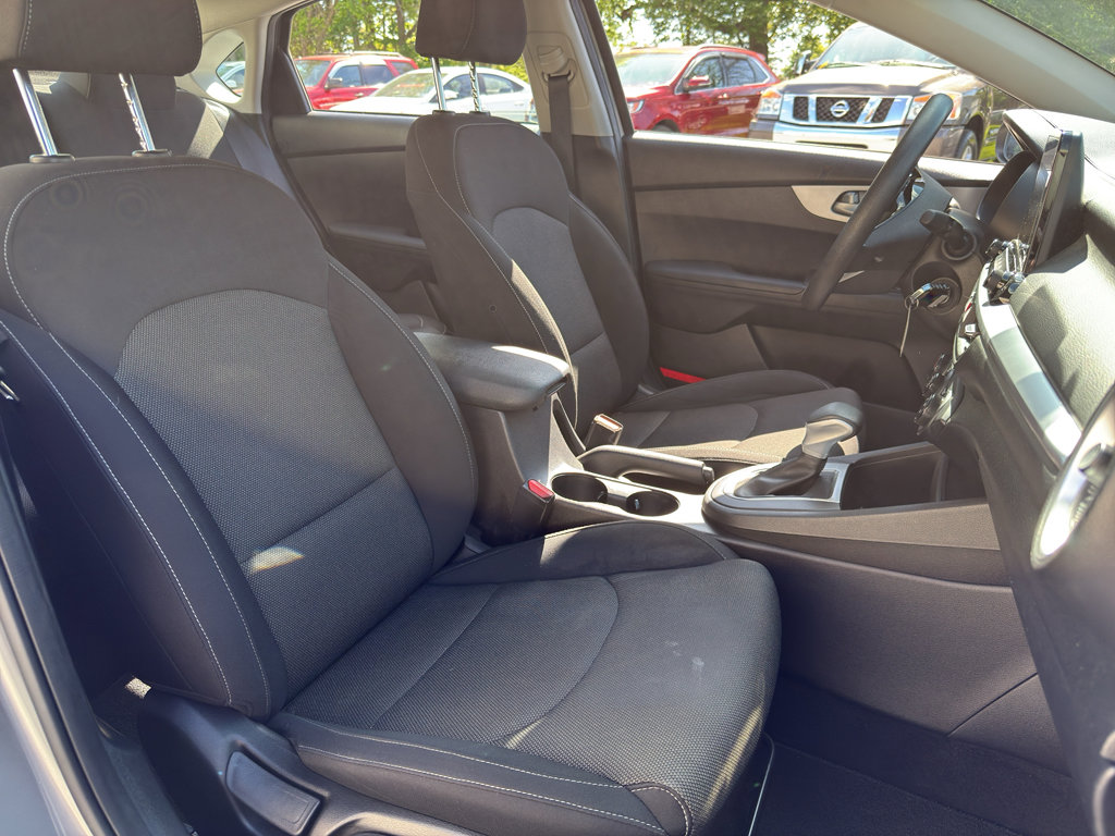 Used 2023 Kia Forte LXS w/ LXS Technology Package FWD image 29
