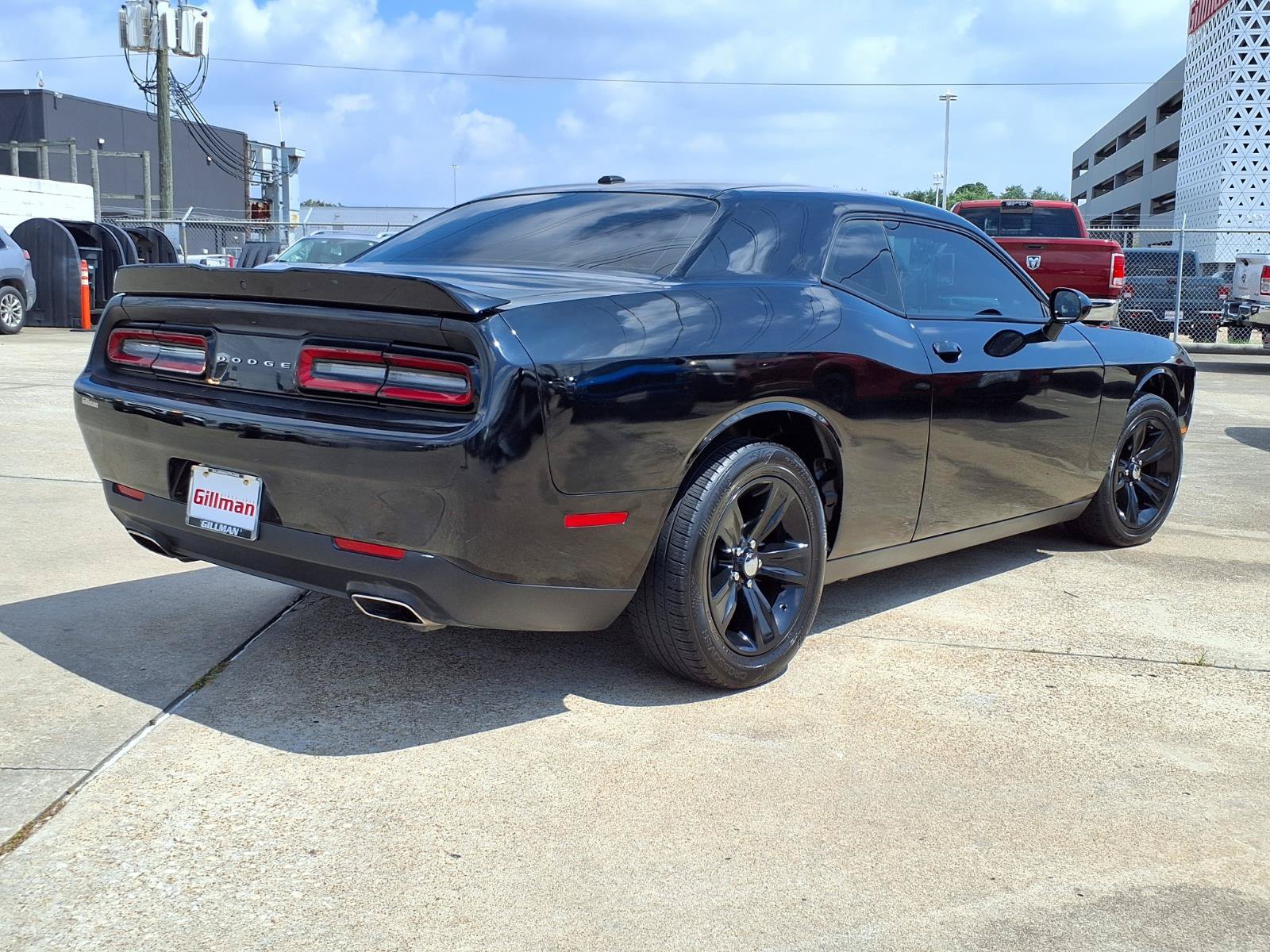 Used 2022 Dodge Challenger SXT RWD image 26