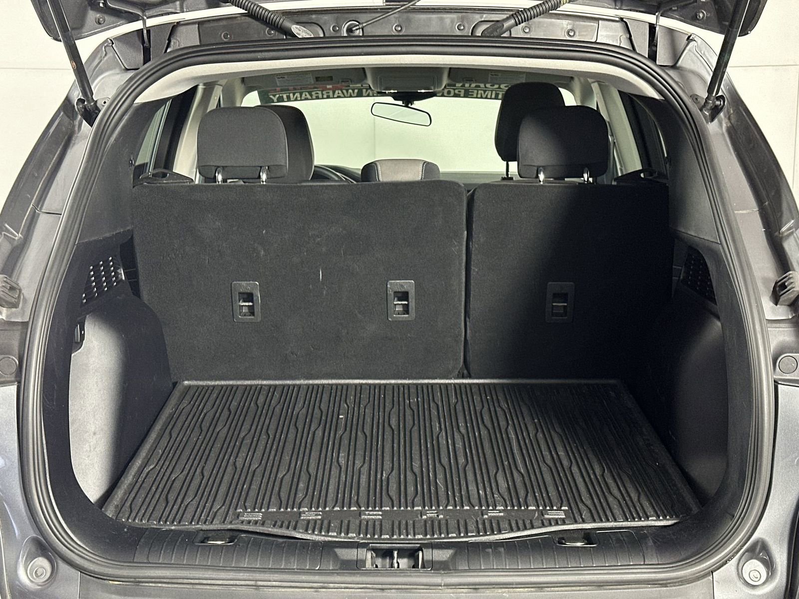 Used 2022 Ford Escape SE w/ Cold Weather Package image 24