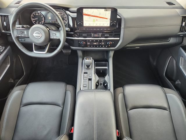 Used 2025 Nissan Pathfinder SL FWD image 27