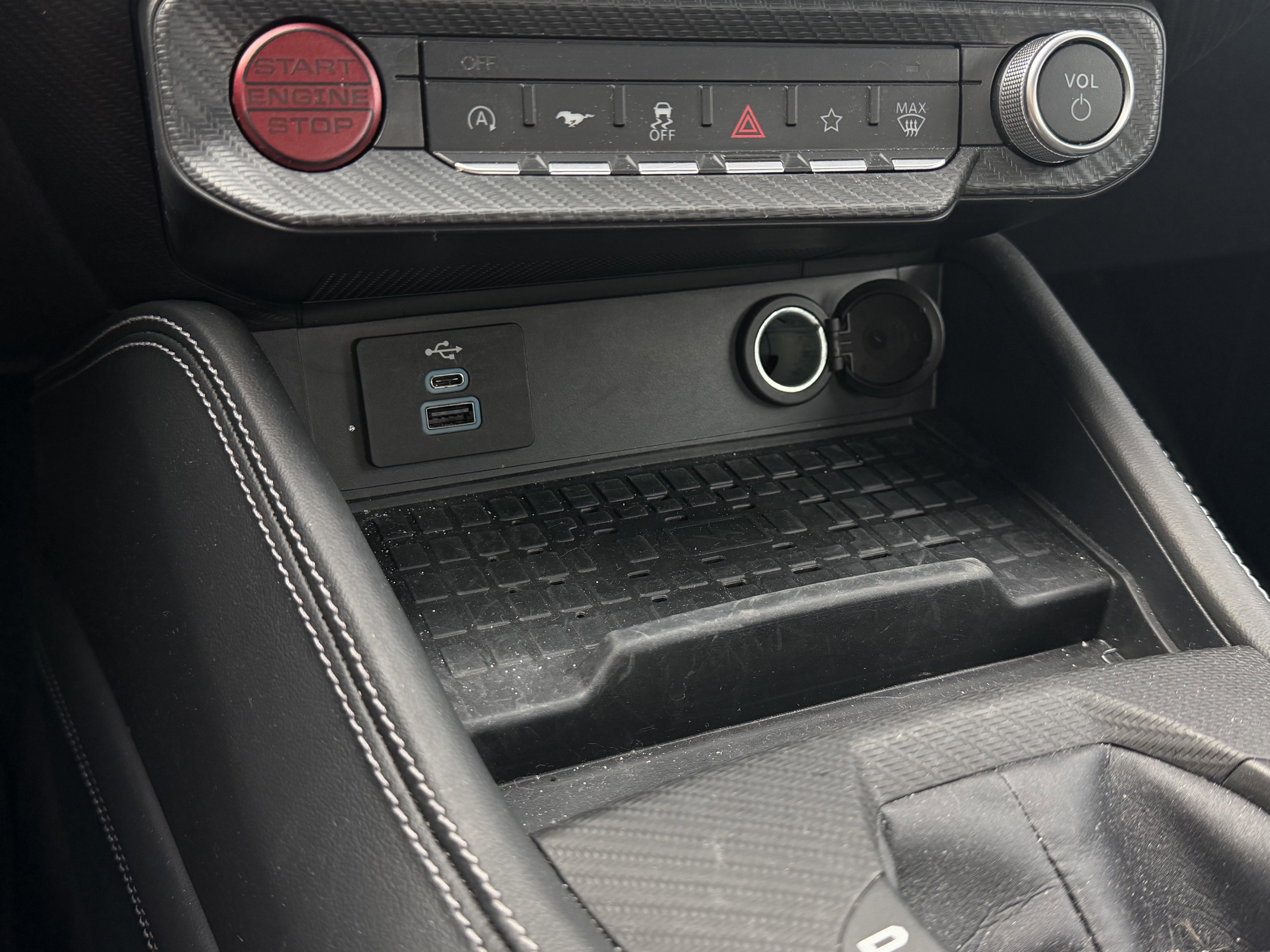 Certified 2024 Ford Mustang Premium RWD image 23