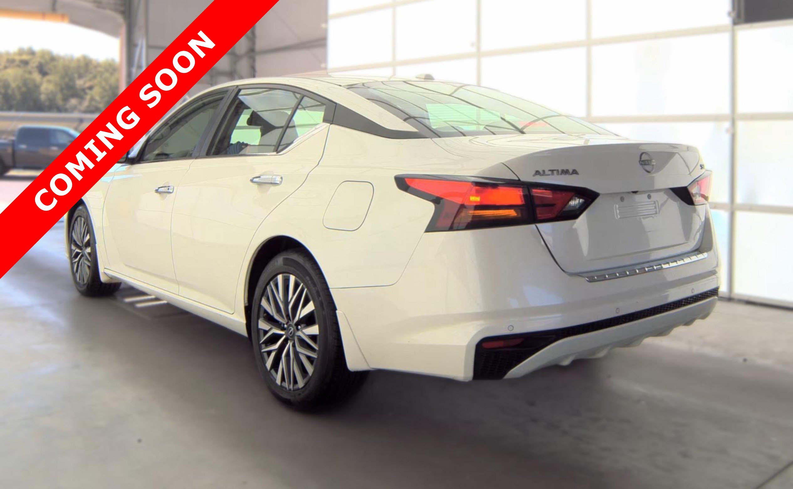 Used 2023 Nissan Altima 2.5 SV AWD/4WD image 5