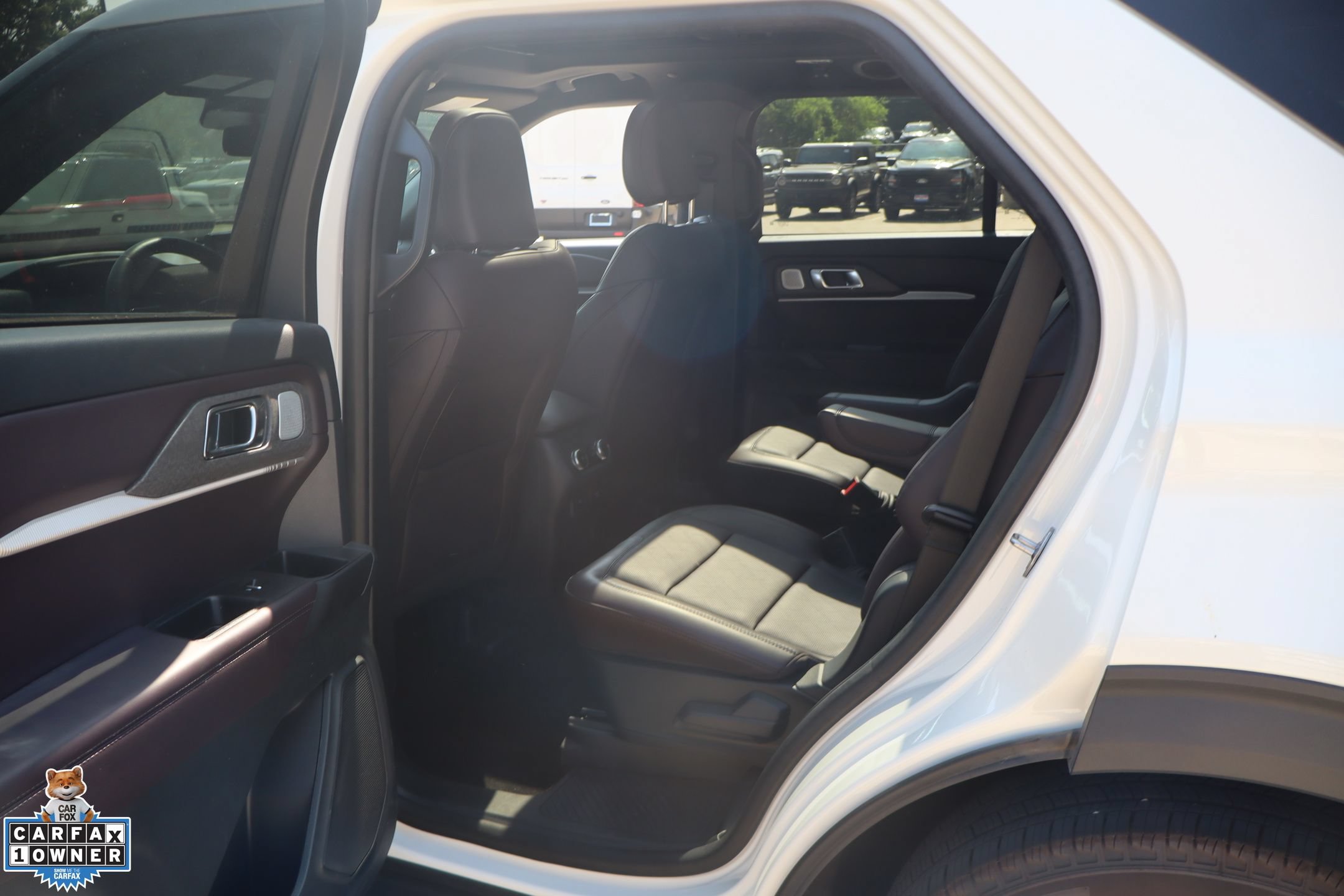 Used 2025 Ford Explorer Platinum RWD image 26
