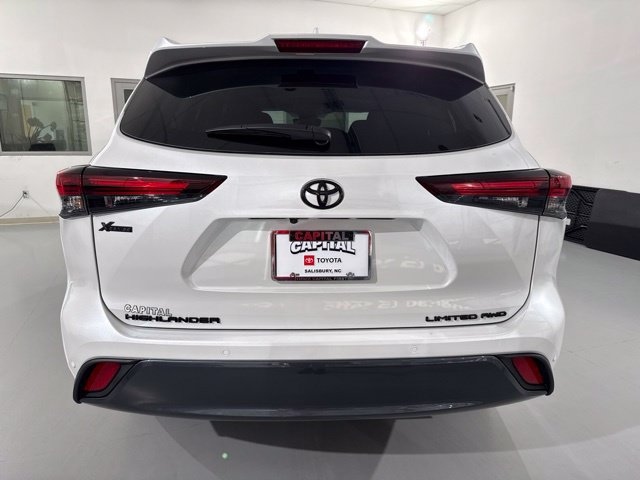New 2026 Toyota Highlander Limited AWD/4WD image 7