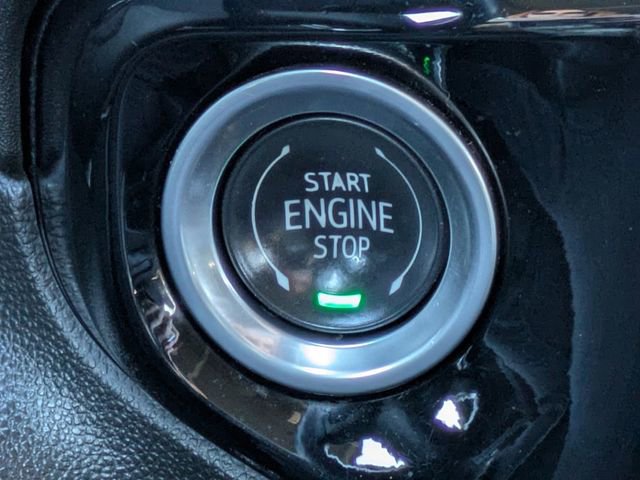 Used 2025 GMC Sierra 1500 SLT AWD/4WD image 33