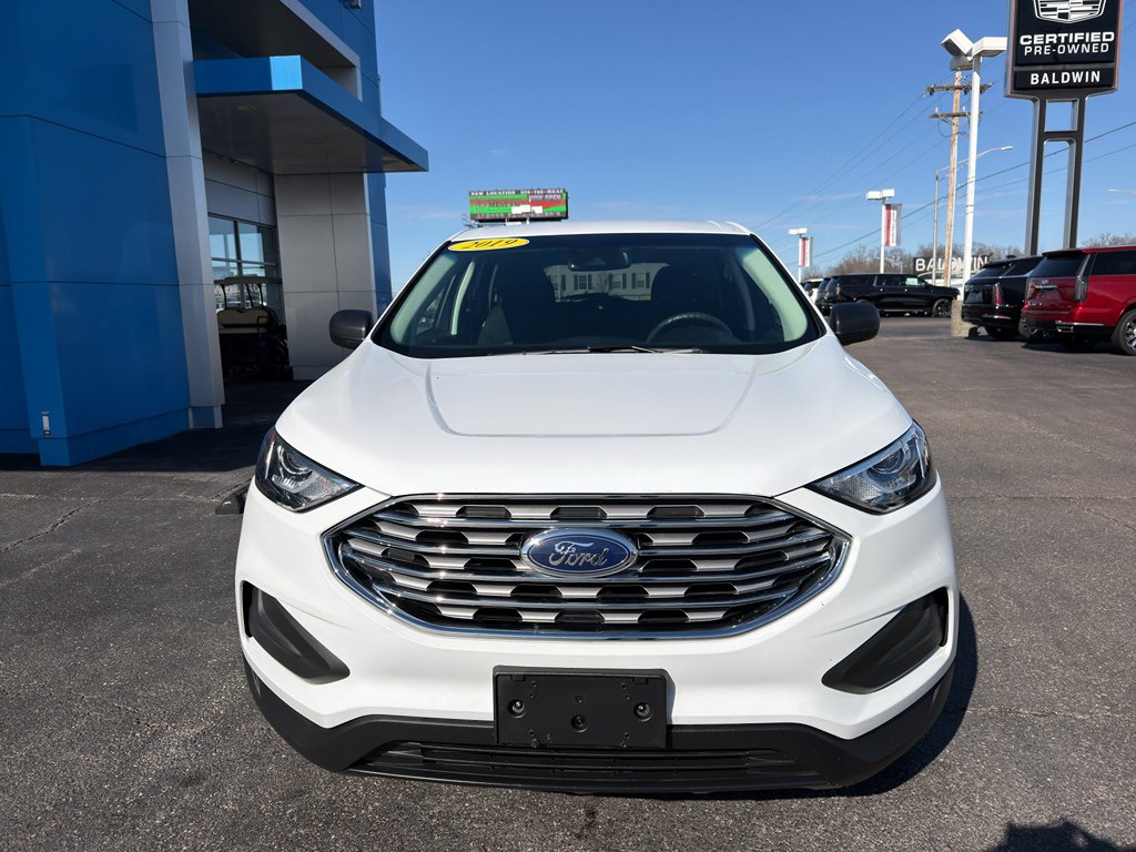 Used 2019 Ford Edge SE w/ SE Fleet Driver's Package FWD image 3