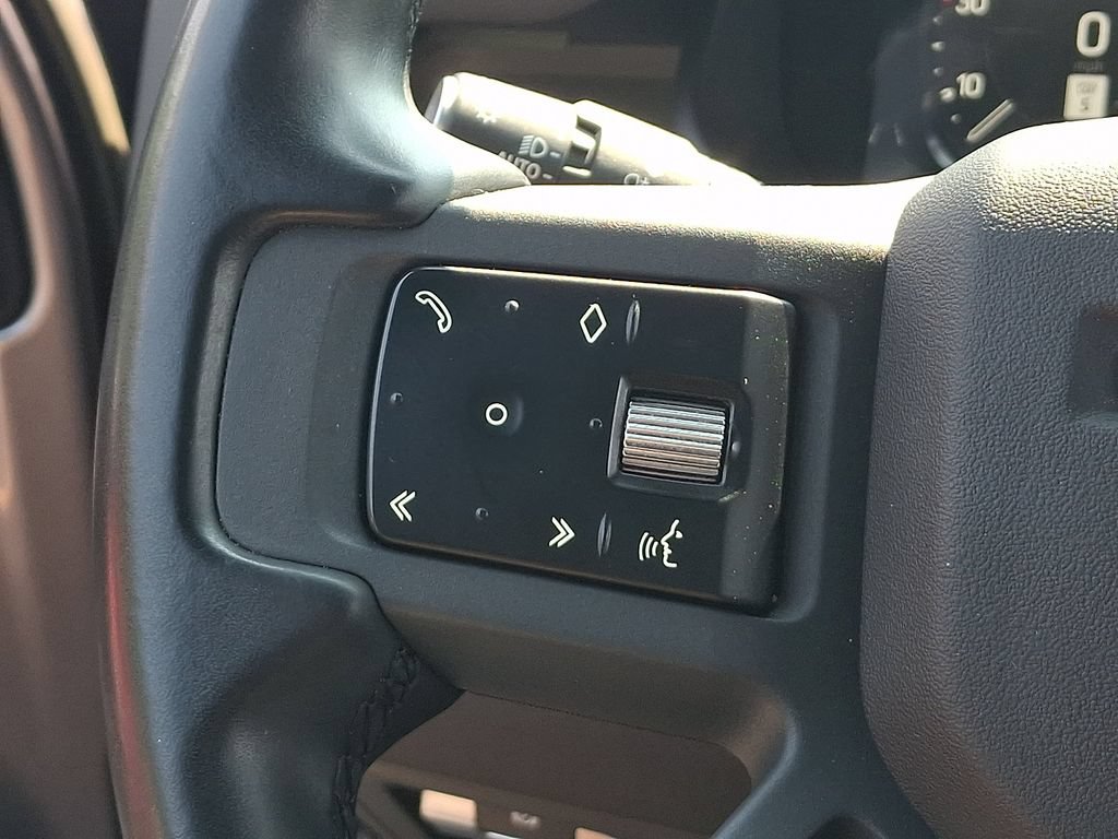 Used 2023 Land Rover Defender 130 X-Dynamic SE AWD/4WD image 24