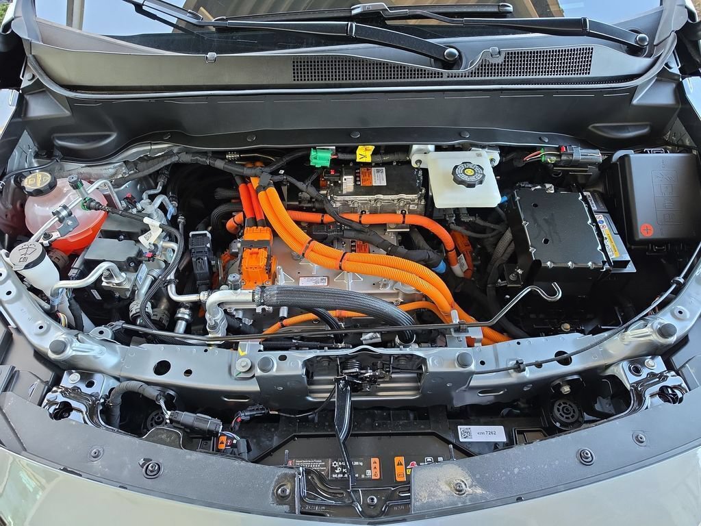 New 2027 Chevrolet Bolt LT w/ Comfort Package FWD image 33