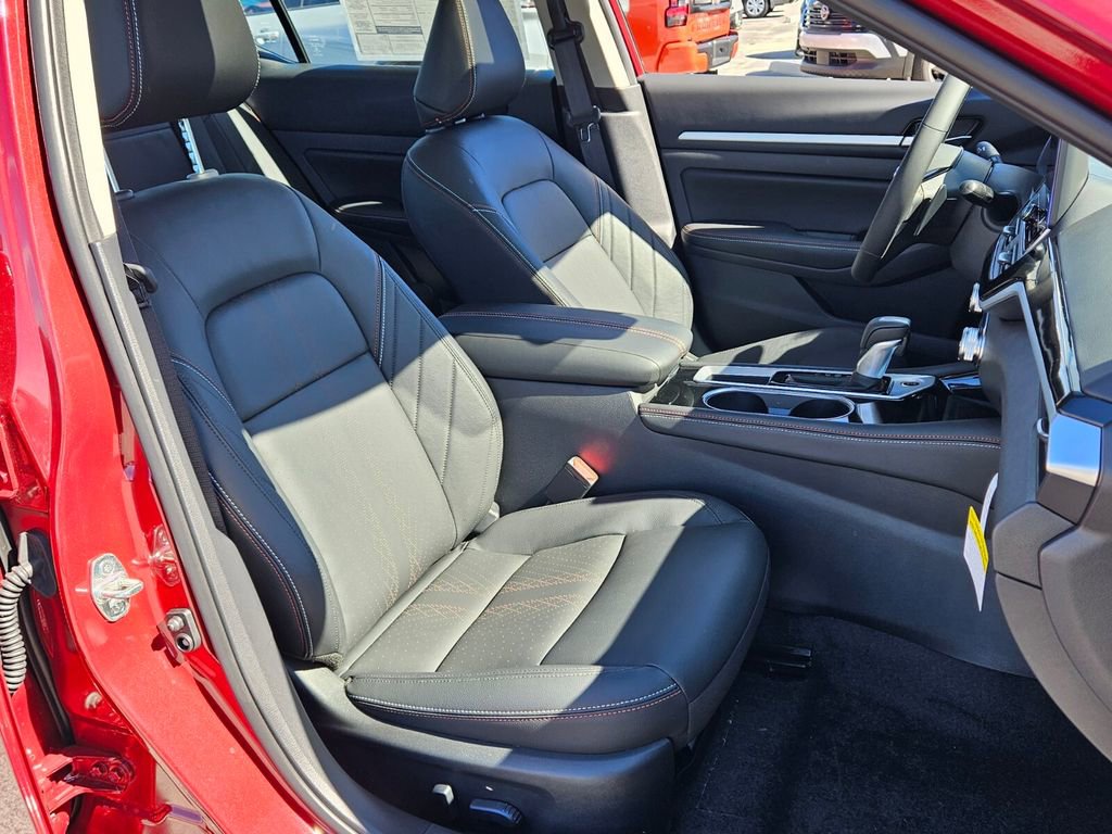 New 2025 Nissan Altima 2.5 SR w/ SR Premium Package image 15