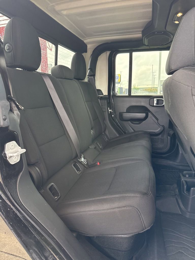 Used 2021 Jeep Gladiator Willys image 18