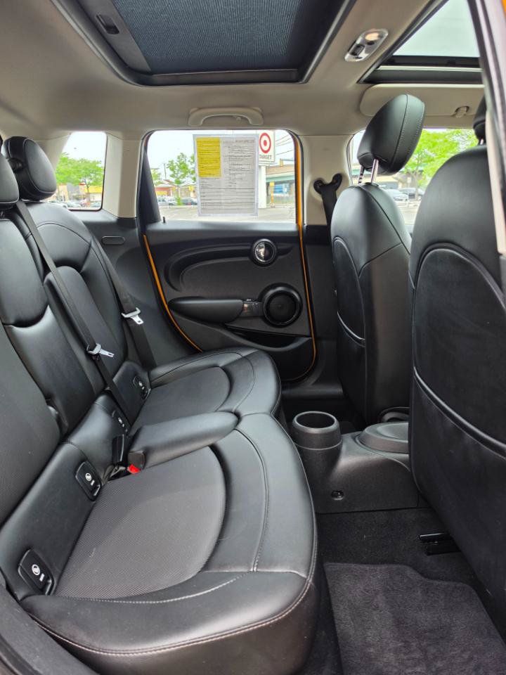 Used 2016 MINI Cooper 4-Door Hardtop FWD image 13