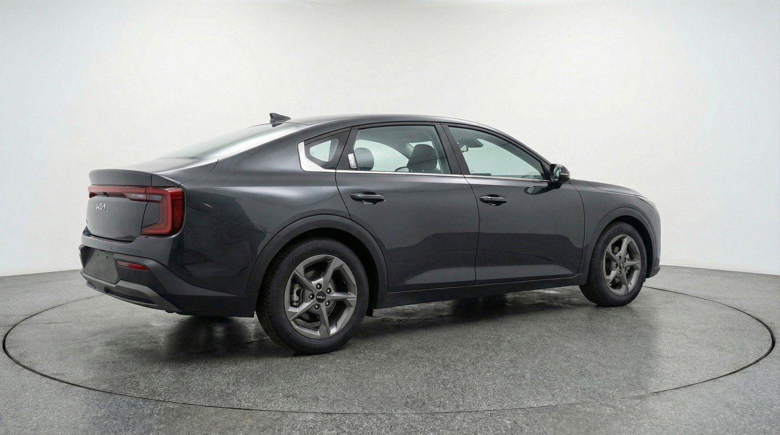 Used 2025 Kia K4 LXS image 9