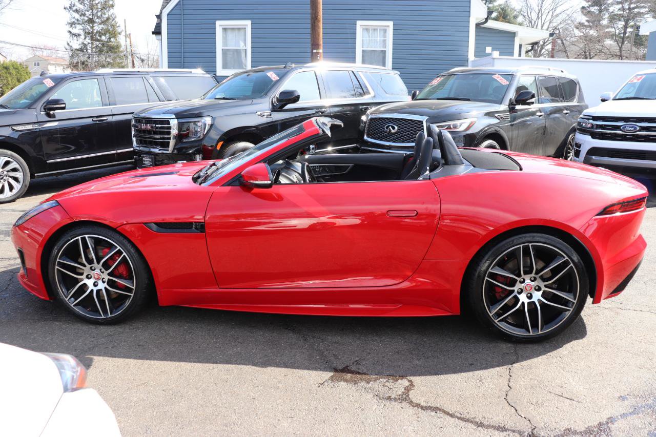 Used 2020 Jaguar F-TYPE Checkered Flag image 2
