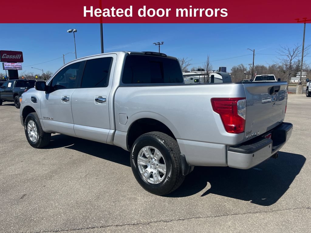 Used 2017 Nissan Titan SV AWD/4WD image 3