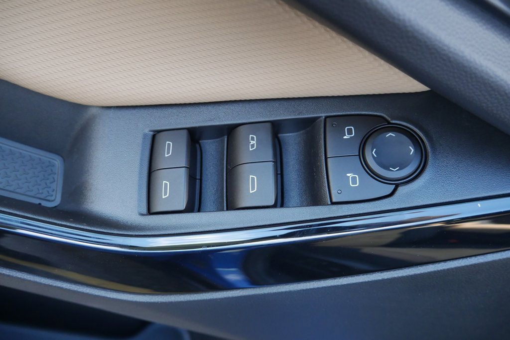 New 2026 Chevrolet Equinox ACTIV w/ Convenience Package III image 30