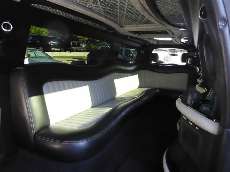 Used 2013 Mercedes-Benz GL 450 4MATIC image 32