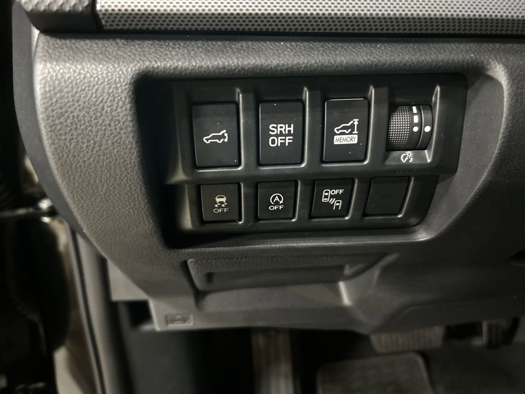 Used 2019 Subaru Forester Limited image 17