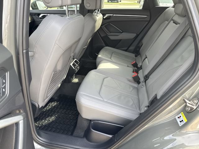 Used 2021 Audi Q3 2.0T Premium Plus w/ Premium Plus Package image 16