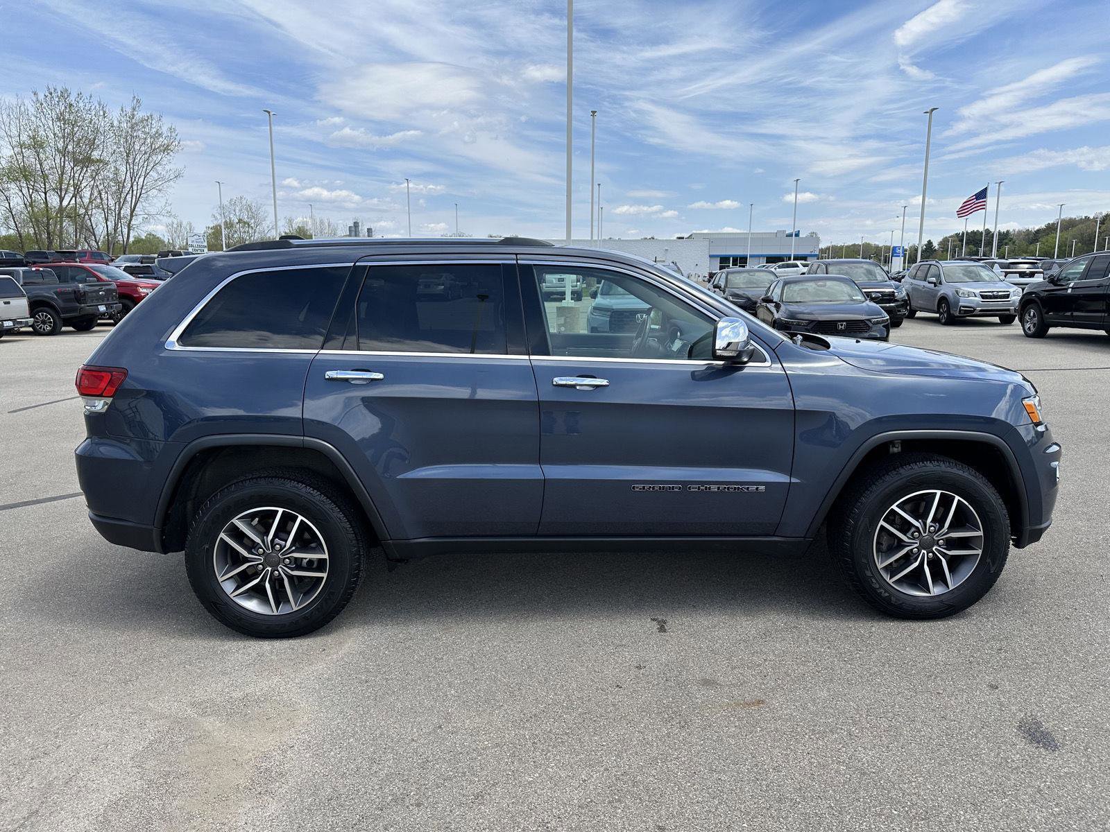 Used 2021 Jeep Grand Cherokee Limited AWD/4WD image 10