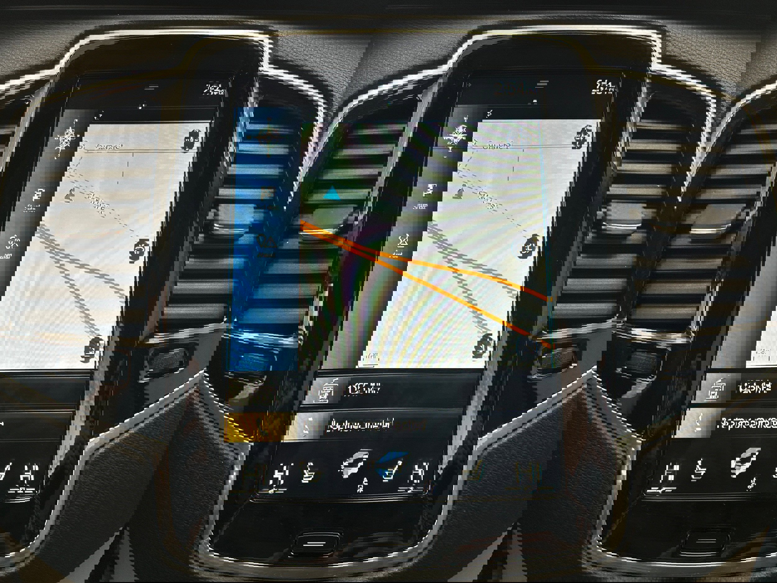 Used 2021 Volvo XC90 T5 Momentum w/ Advanced Package image 5