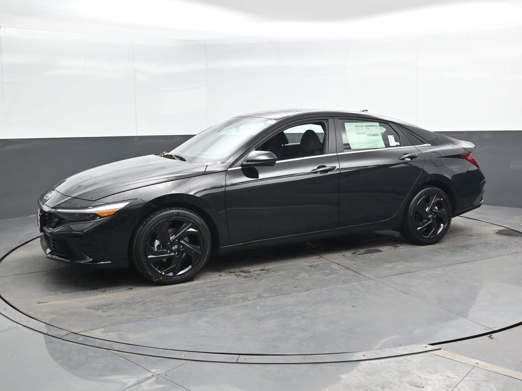 New 2026 Hyundai Elantra SEL Sport image 7