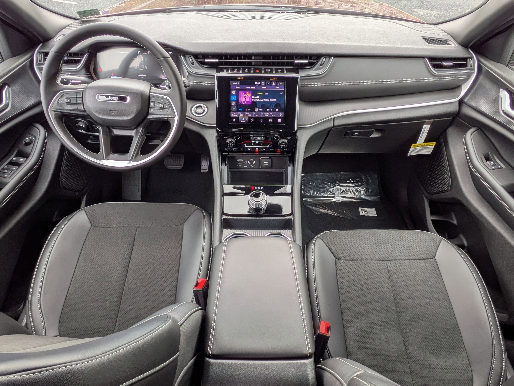 New 2025 Jeep Grand Cherokee L Altitude image 26
