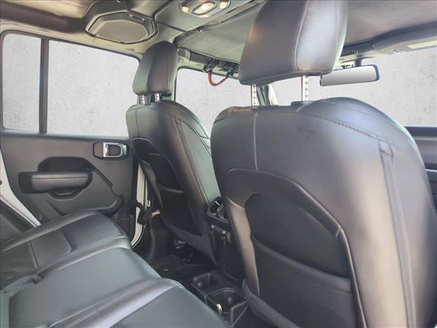 Used 2023 Jeep Gladiator Mojave AWD/4WD image 21