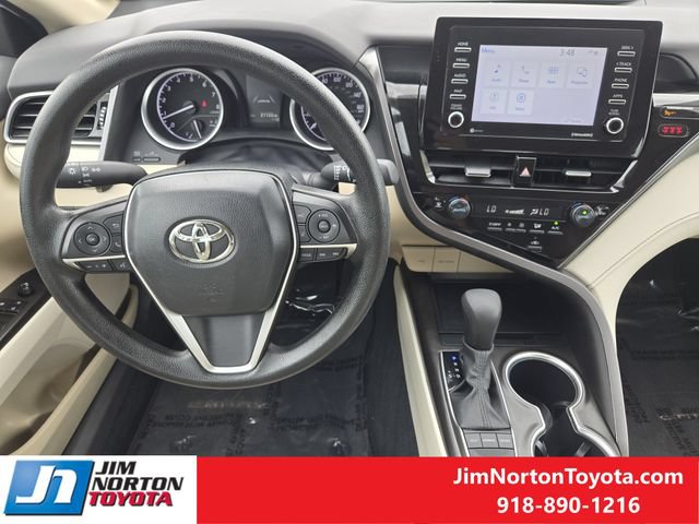 Used 2024 Toyota Camry LE w/ Convenience Package FWD image 28