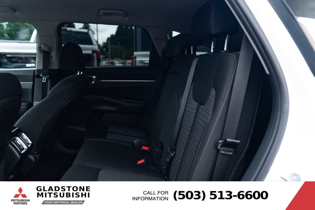 Used 2023 Kia Sorento LX AWD/4WD image 20