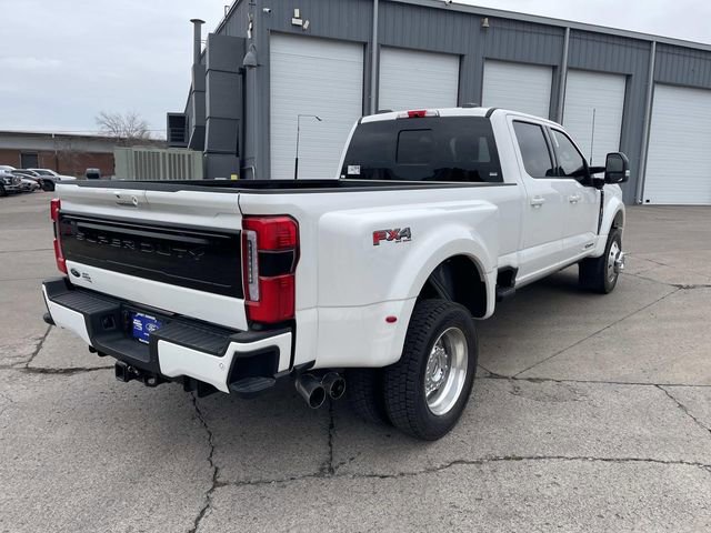New 2026 Ford F450 Platinum w/ FX4 Off-Road Package image 3