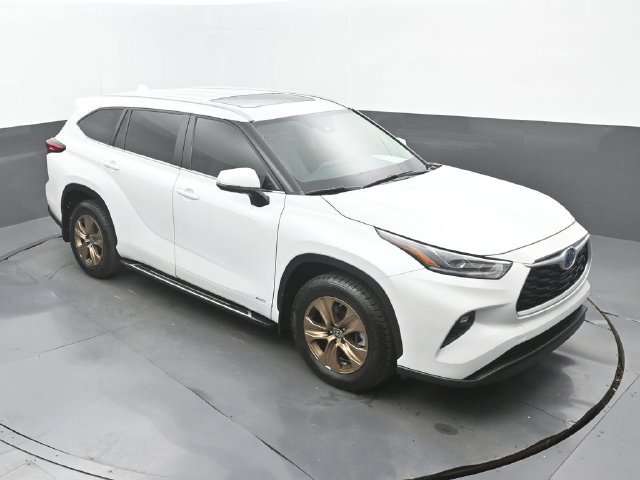 Used 2023 Toyota Highlander Bronze Edition AWD/4WD image 30