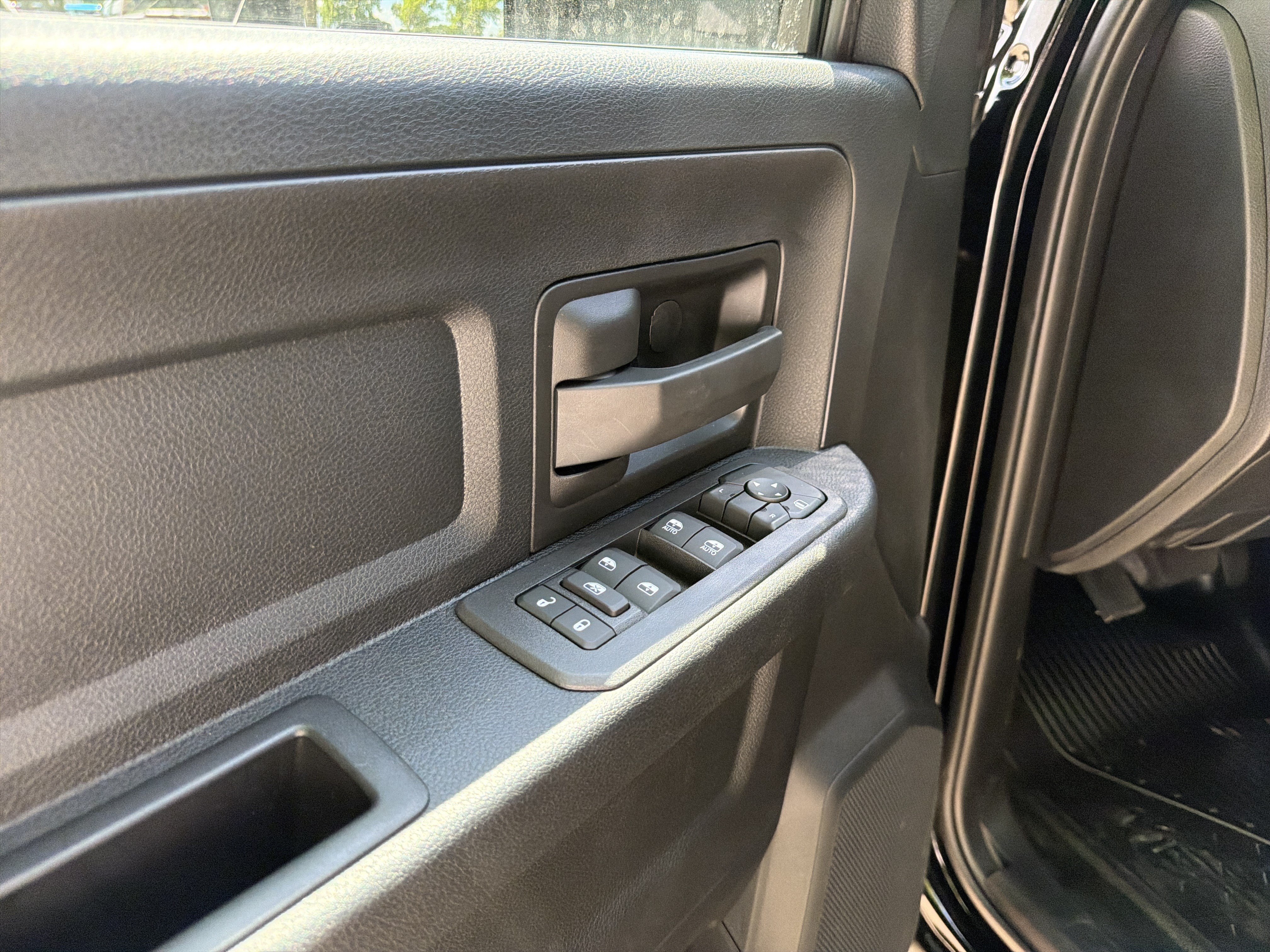 New 2026 RAM 3500 Tradesman AWD/4WD image 10