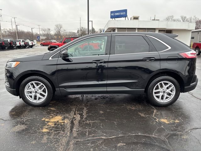 Used 2023 Ford Edge SEL w/ Convenience Package image 2