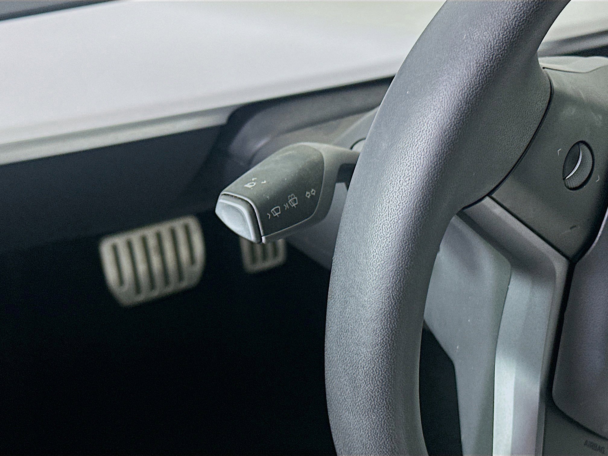 Used 2023 Tesla Model 3 Performance image 16