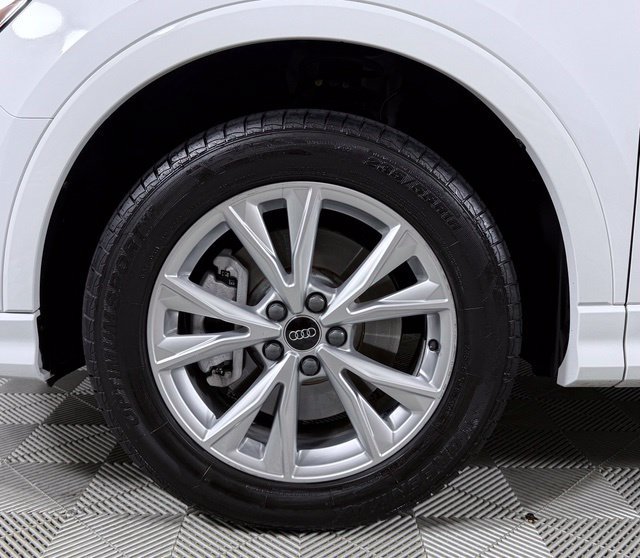 Certified 2024 Audi Q3 2.0T Premium Plus AWD/4WD image 10