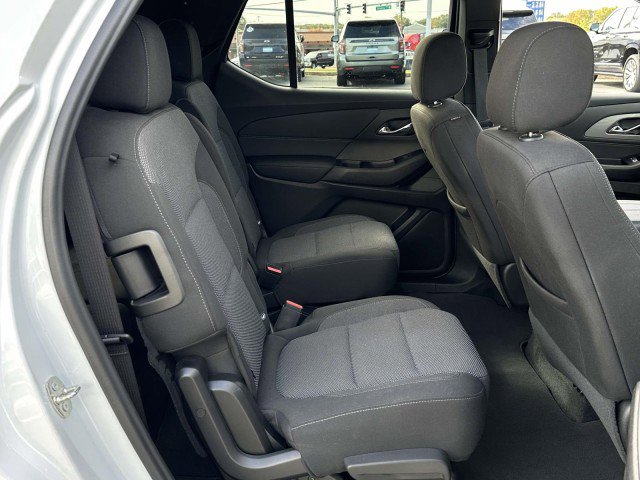 Used 2023 Chevrolet Traverse LT image 10