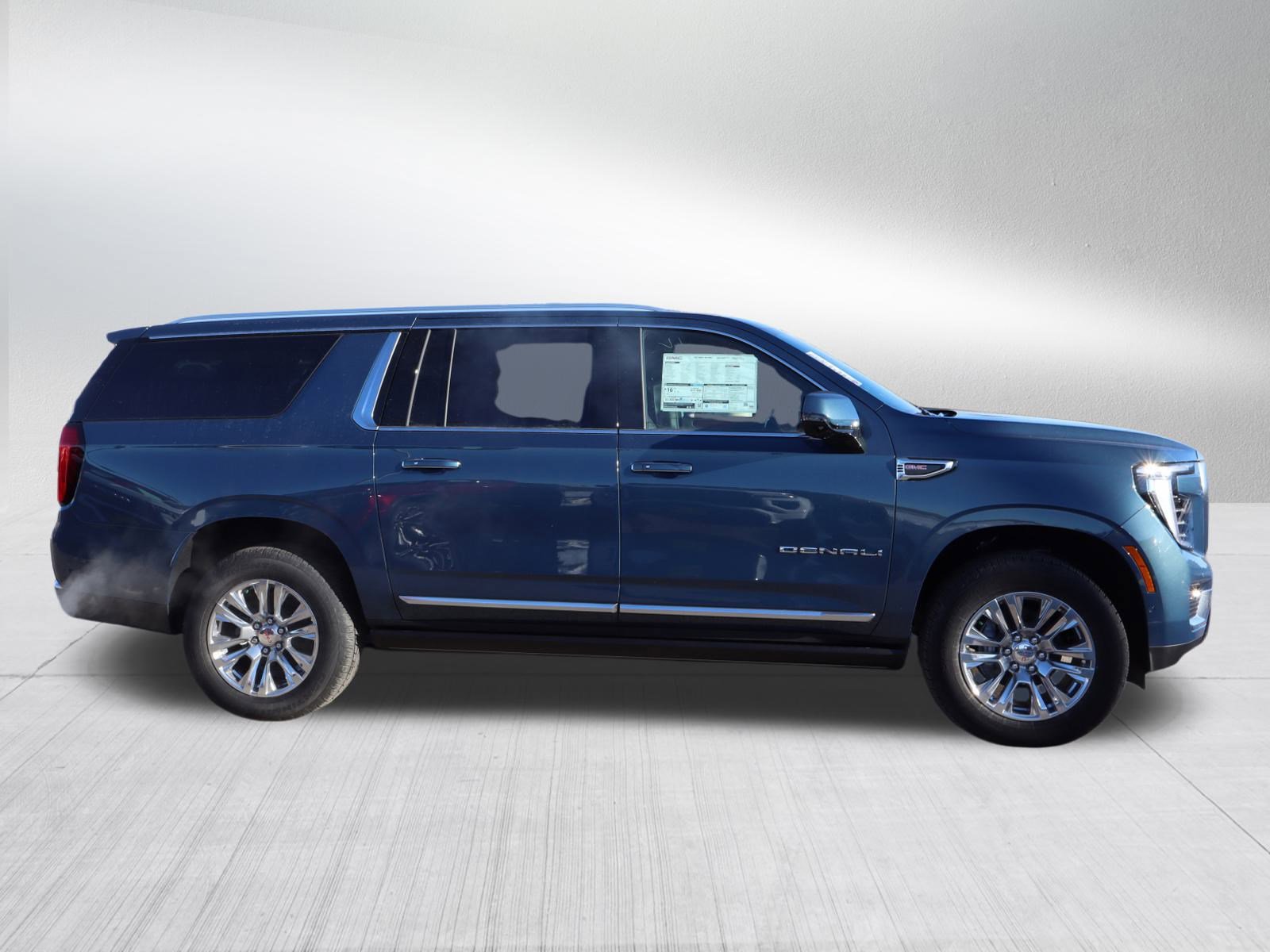 New 2026 GMC Yukon XL Denali w/ Sun & Power Step Package image 8