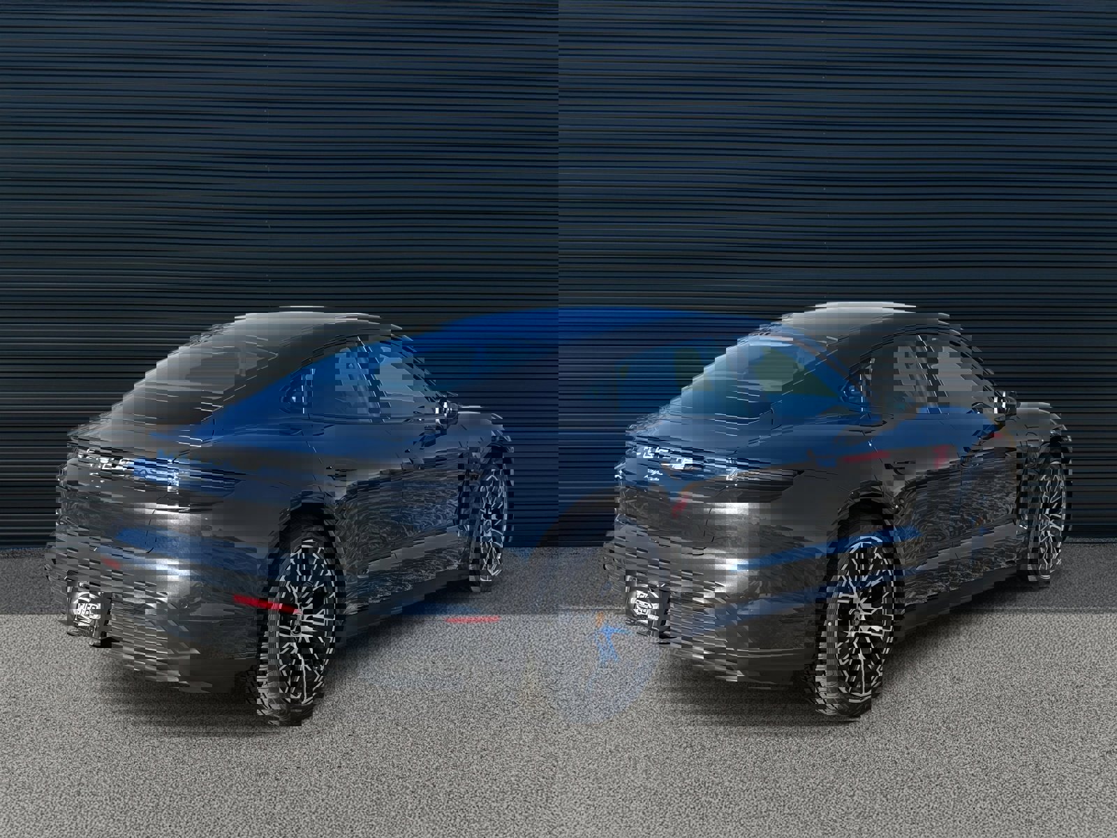 Used 2021 Porsche Taycan image 5