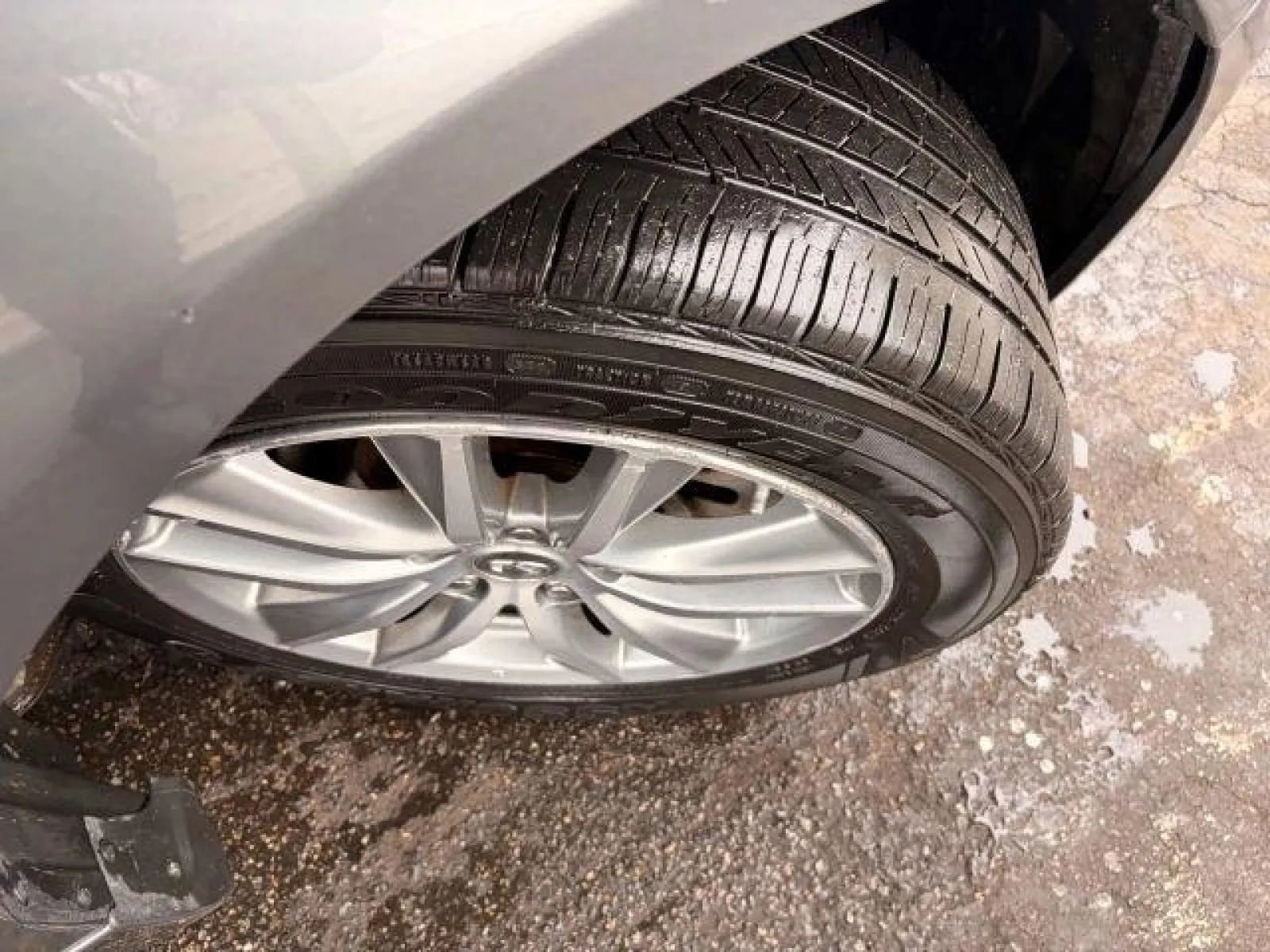 Used 2015 INFINITI Q50 Premium w/ Navigation Package image 38