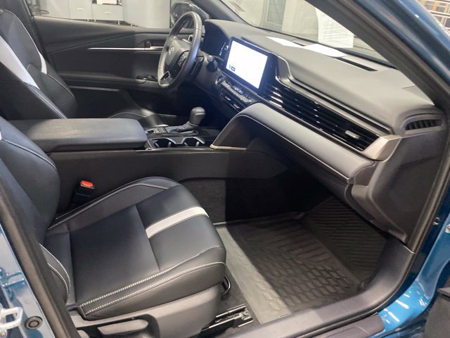 Used 2025 Toyota Camry SE w/ Multimedia Upgrade Package FWD image 15