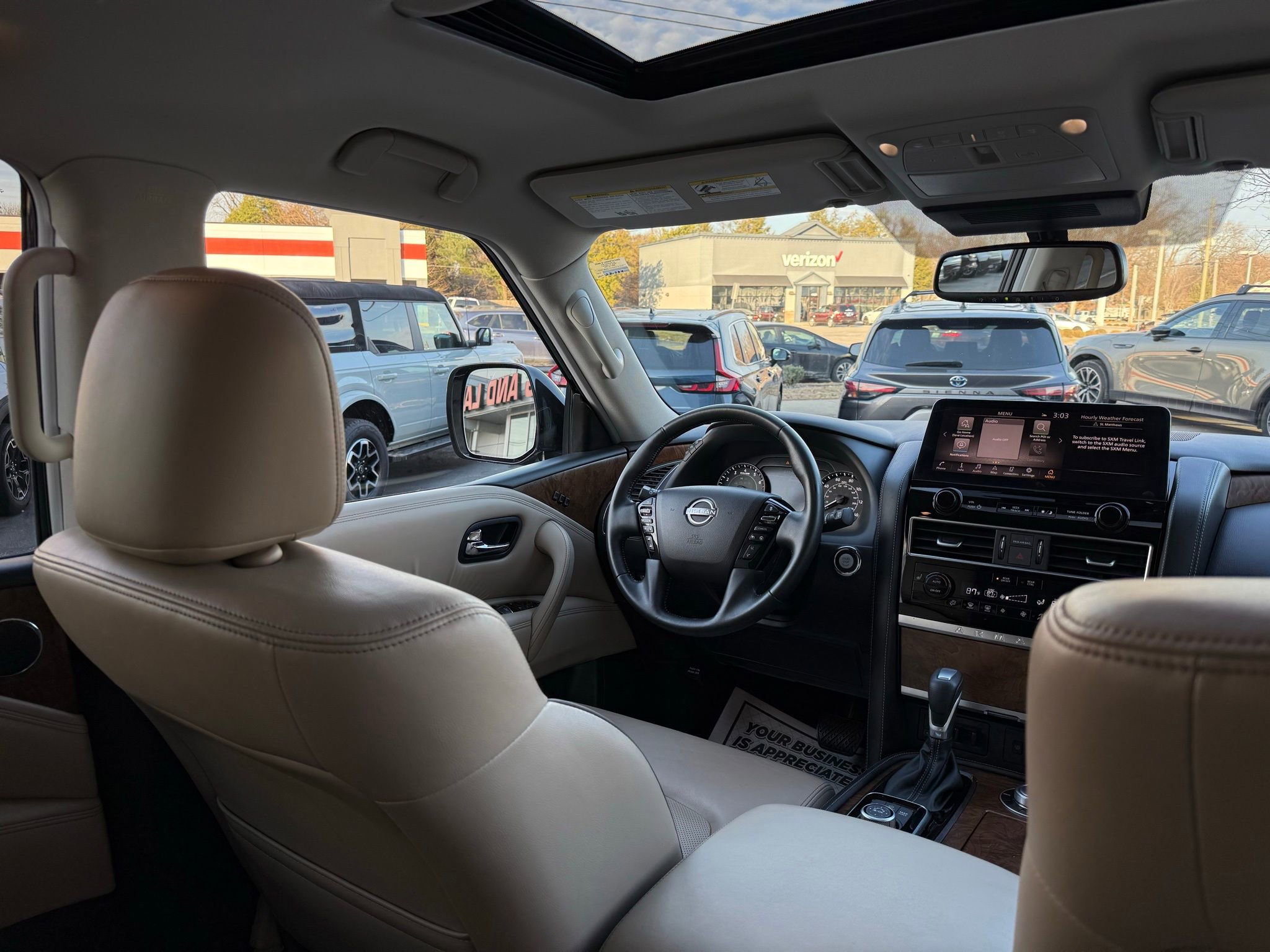 Used 2024 Nissan Armada SL w/ Captain's Chairs Package image 33