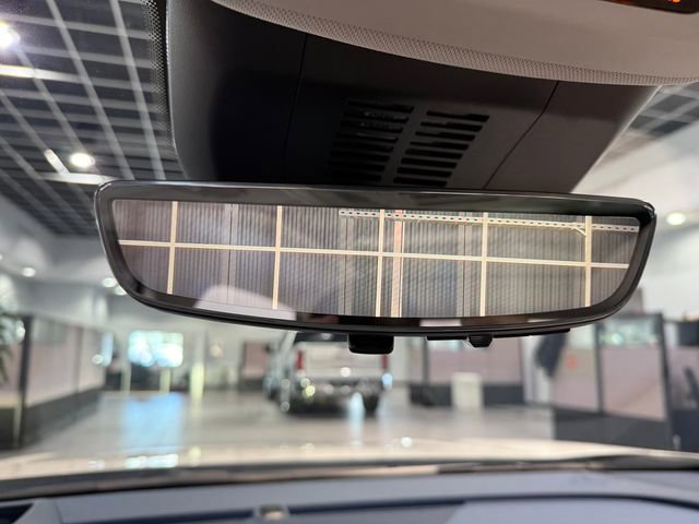 Certified 2025 Buick Envision Avenir image 24