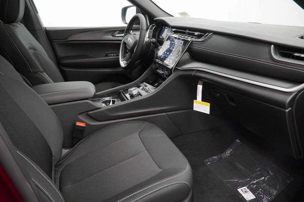 New 2026 Jeep Grand Cherokee Laredo image 35