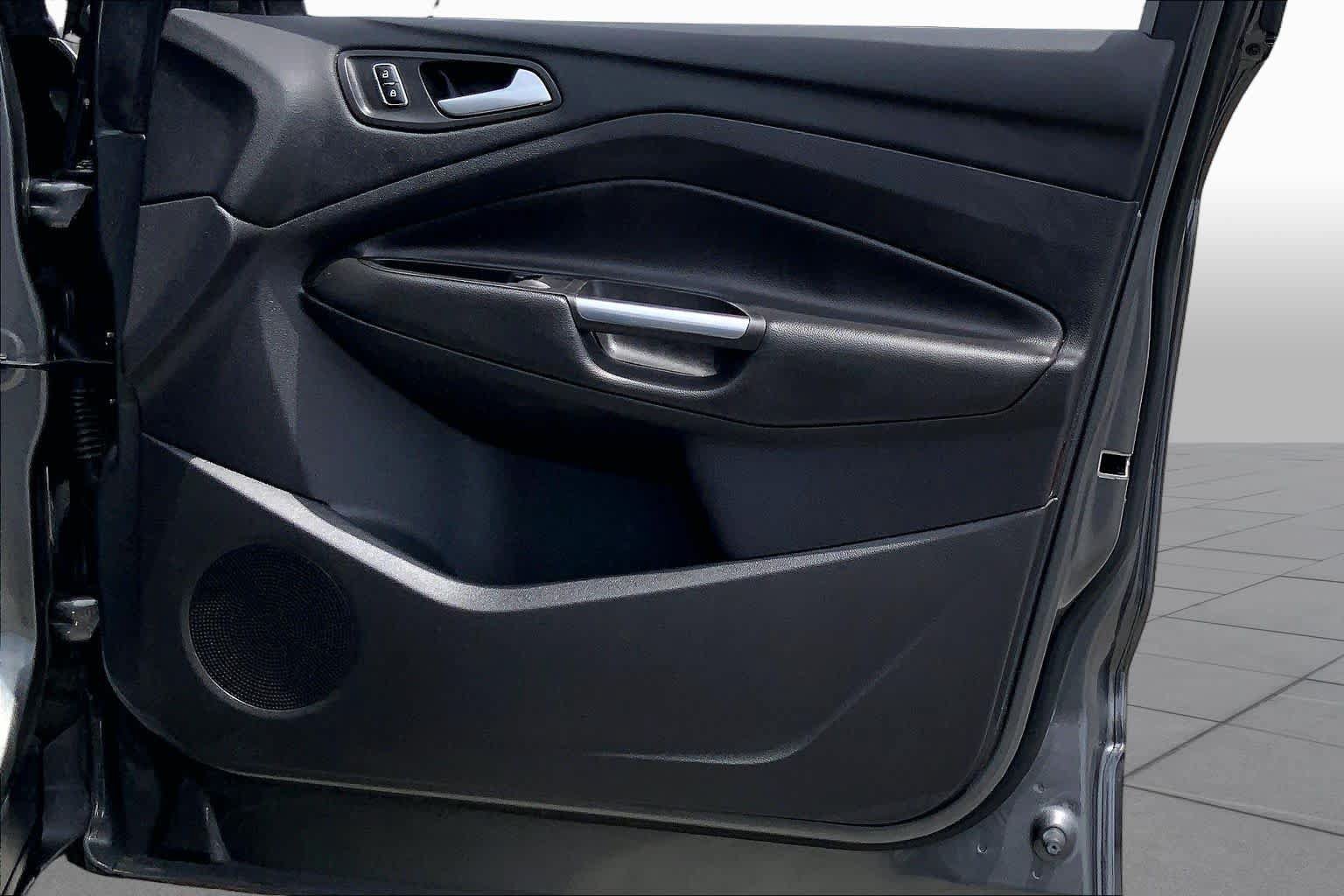 Used 2014 Ford Escape SE FWD image 22