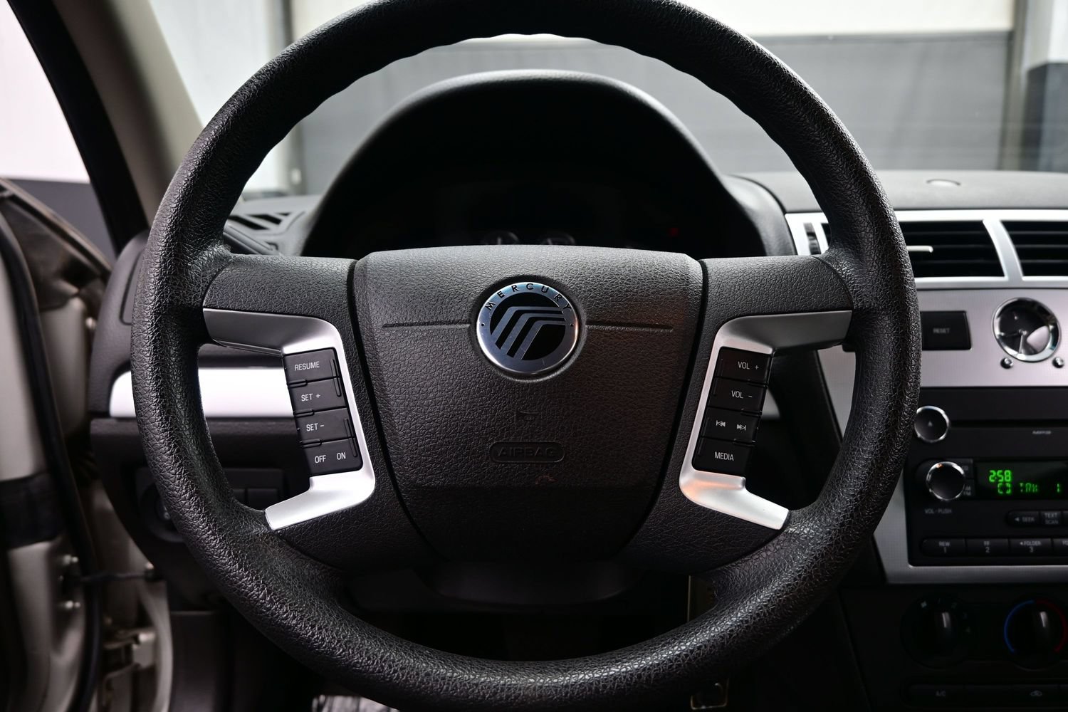 Used 2008 Mercury Milan FWD image 19