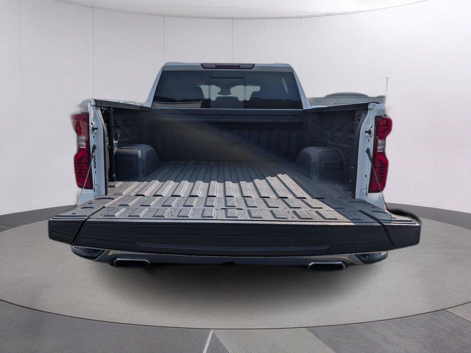 Used 2023 Chevrolet Silverado 1500 LT AWD/4WD image 5