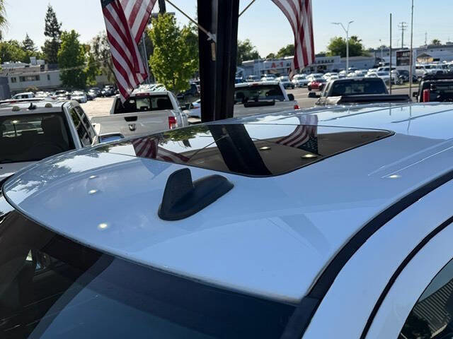 Used 2015 RAM 2500 Limited AWD/4WD image 22