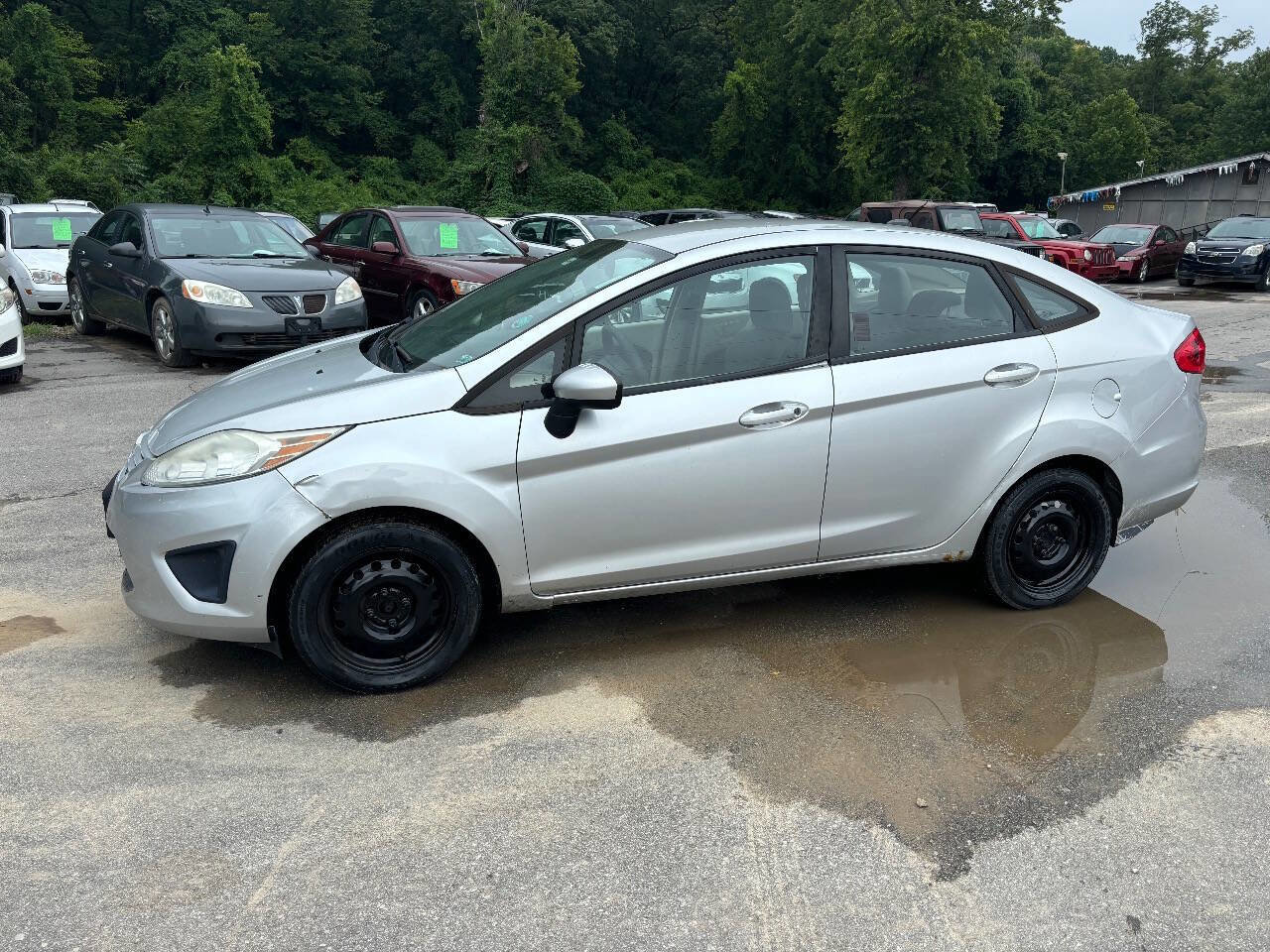 Used 2013 Ford Fiesta S image 1