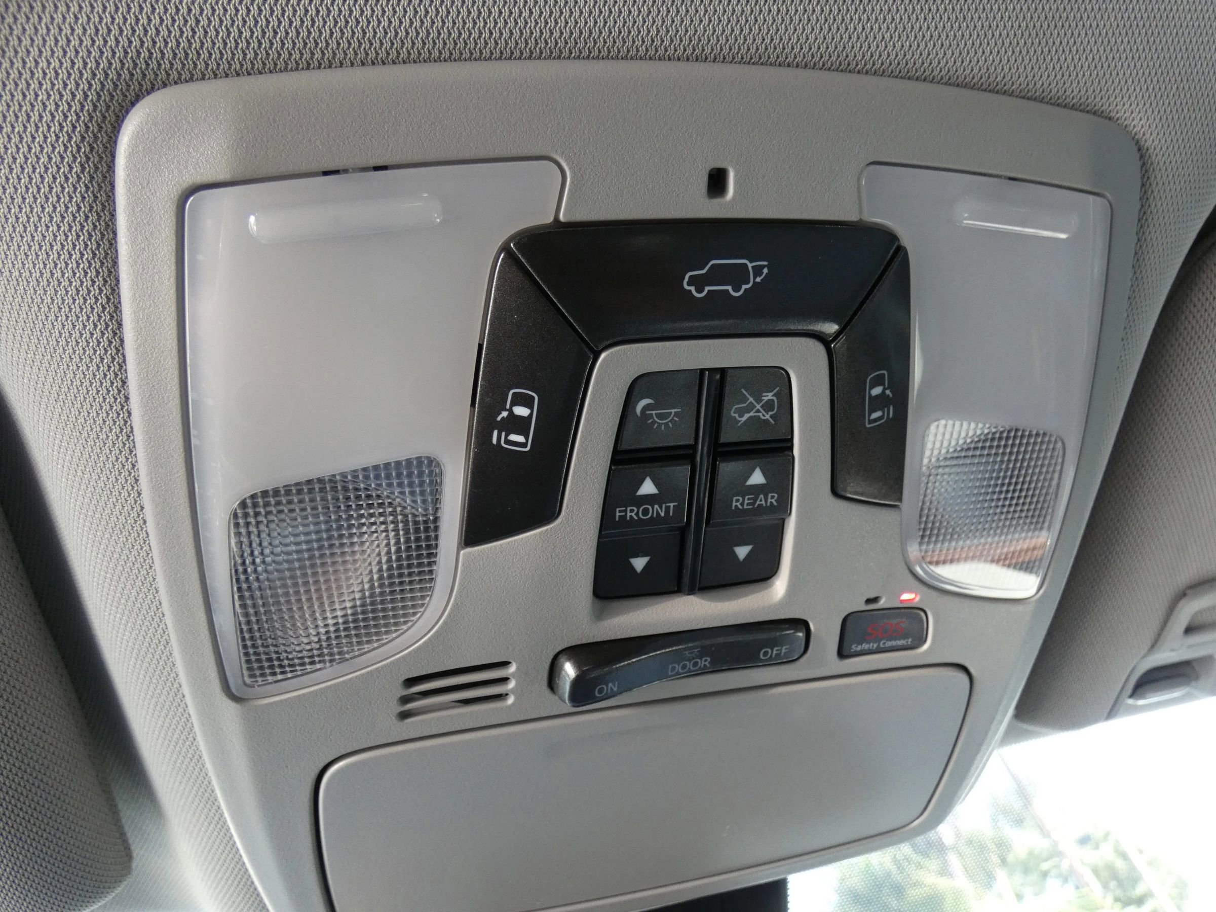 Used 2018 Toyota Sienna Limited image 63