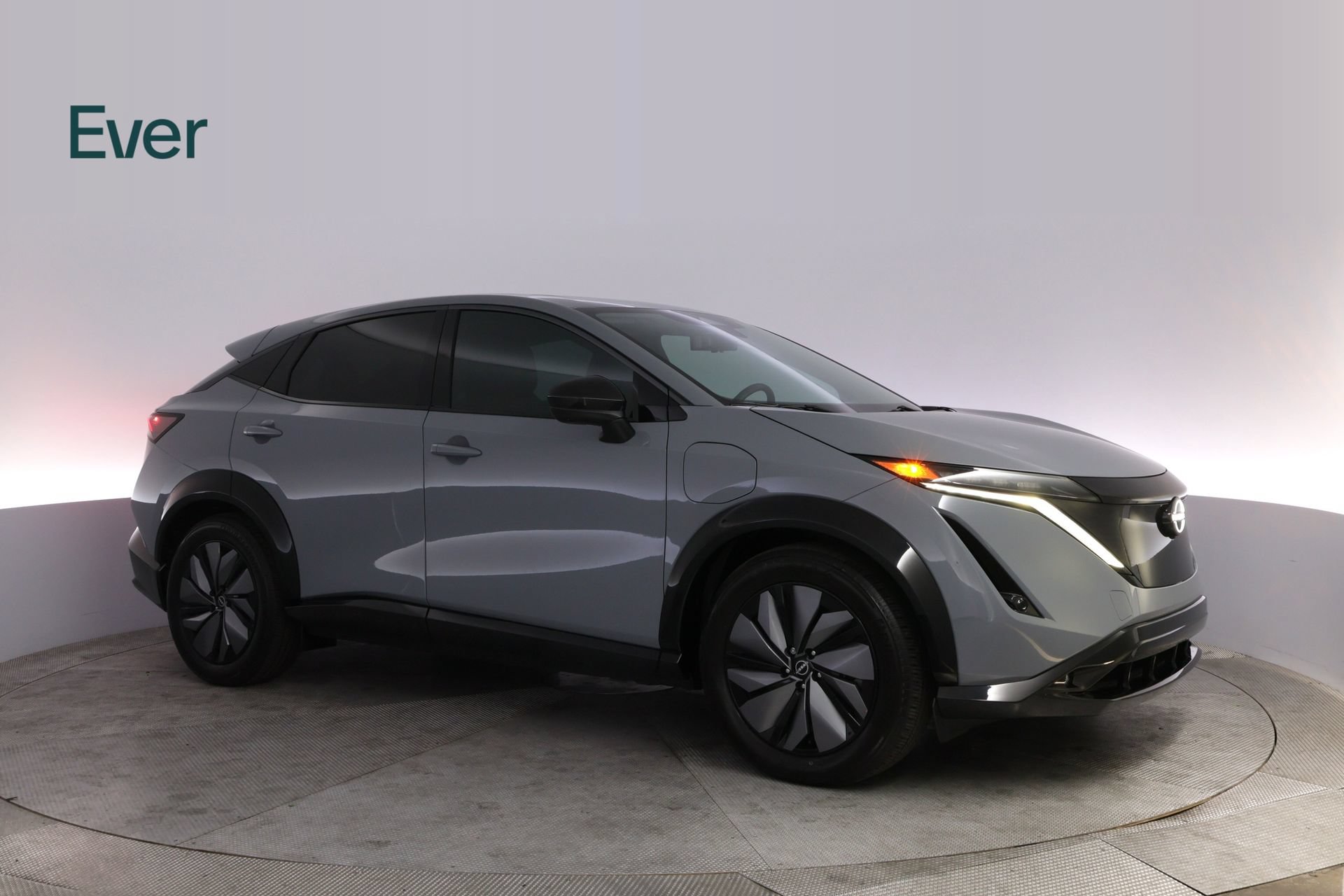 Used 2024 Nissan Ariya AWD image 14